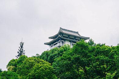 《生化危机4》VR版新实机演示 玩起来蛮刺激的！